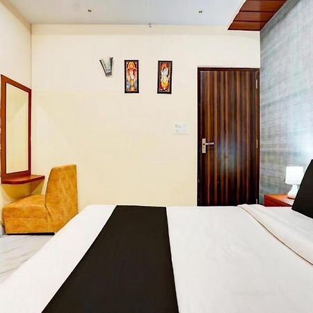 Hotel S V Grand Varanasi Exterior photo